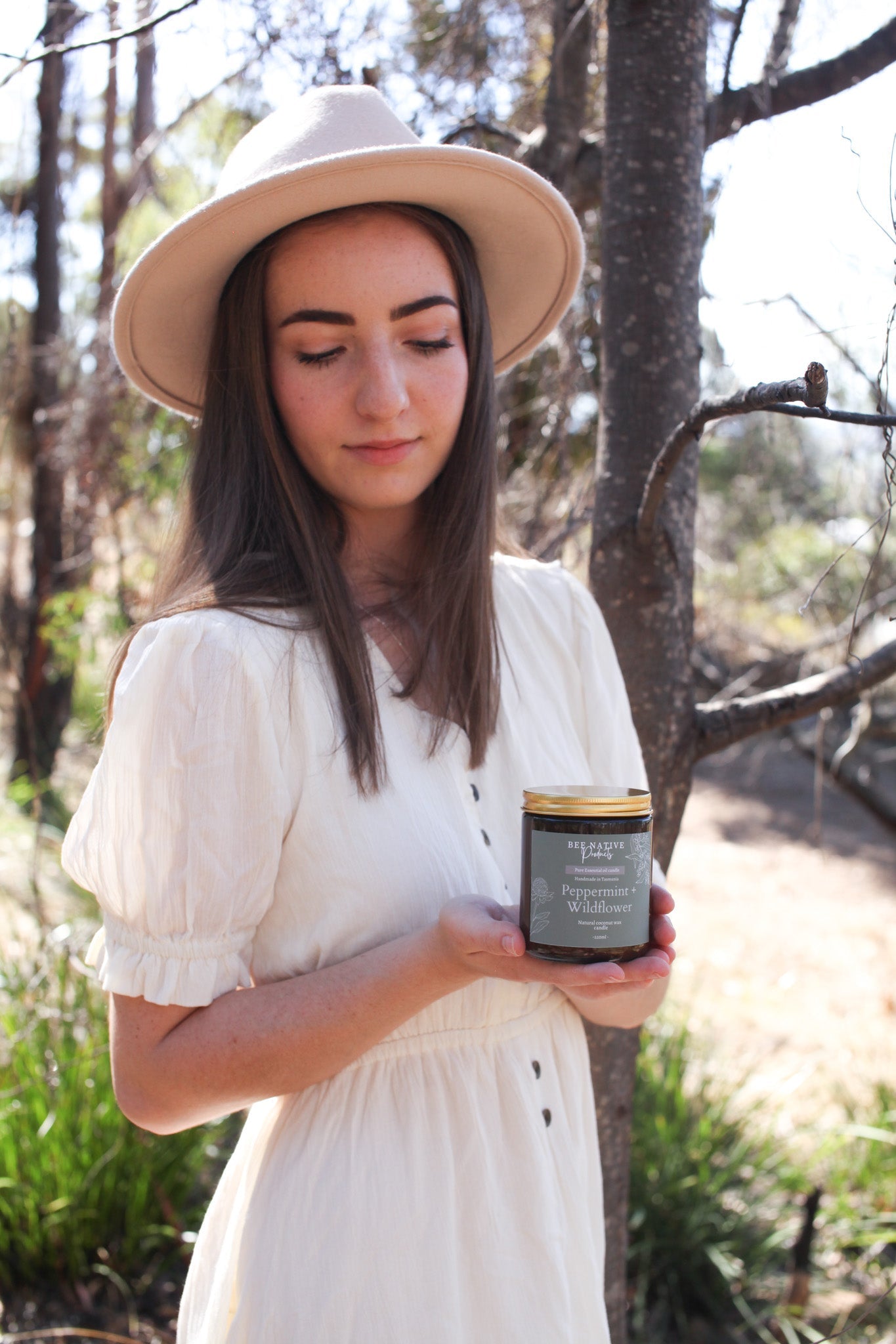 Peppermint and wildflower - Essential oil candle - Bee Native