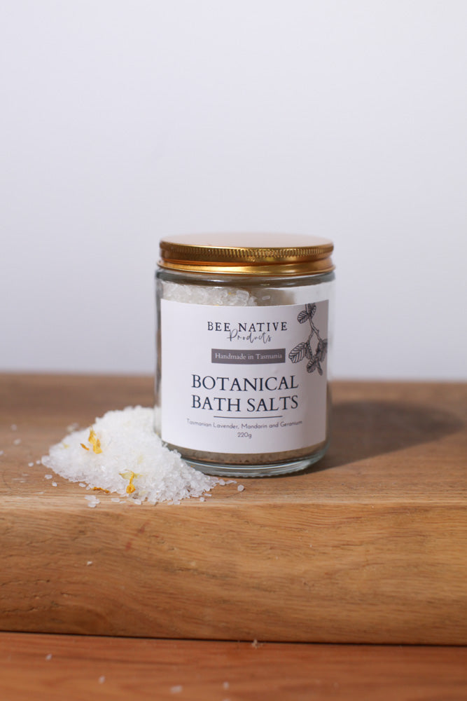 Botanical bath salts