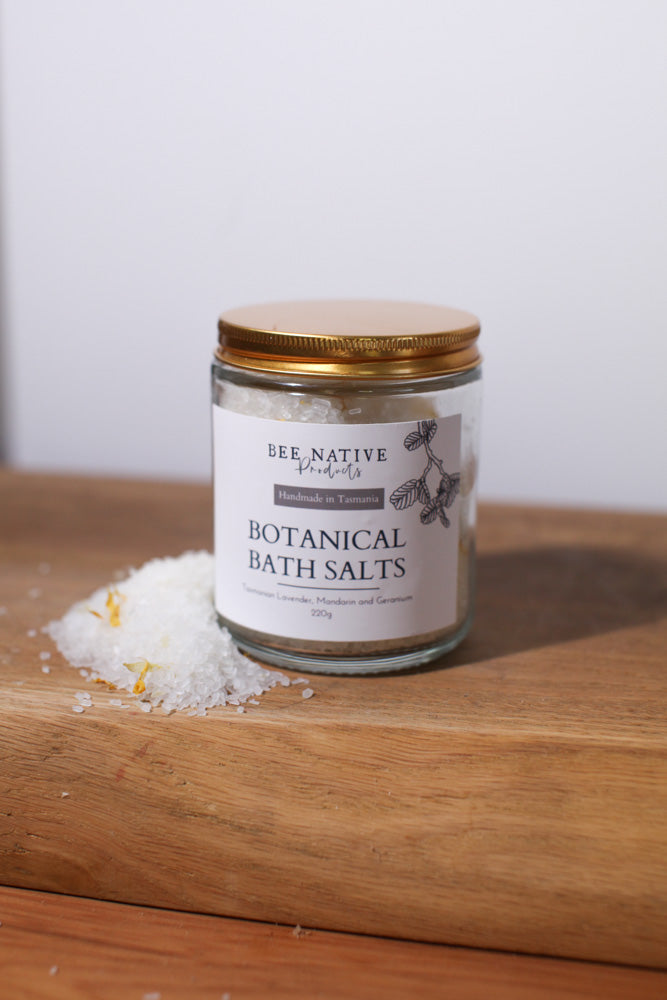 Botanical bath salts