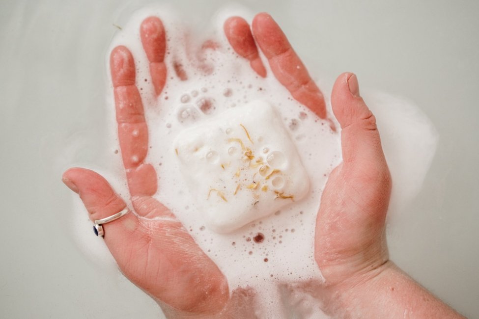 Grapefruit and sweet orange - Botanical bath bomb - Bee Native