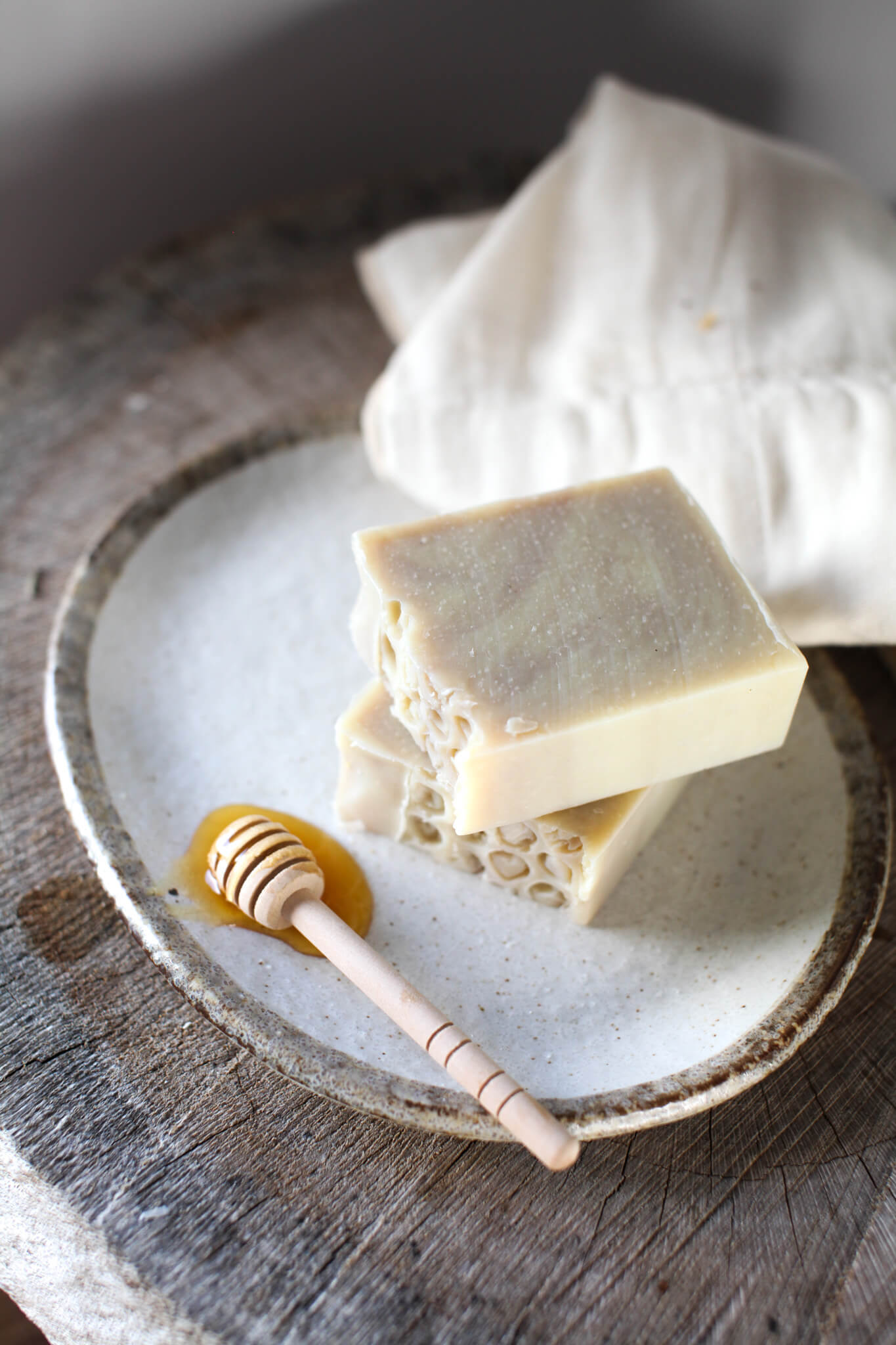 Manuka Honey Soap - Natural Soap | Bee Native 