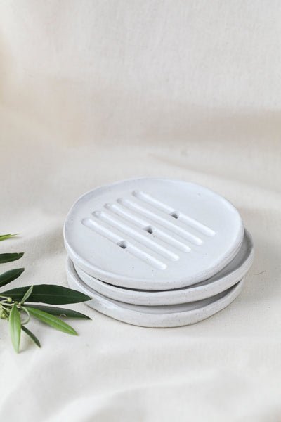 Round ceramic soap dish - Bee native products